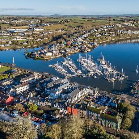 Four Winds,Kinsale Town,Exquisite Holiday Homes,Sleeps 26 外观 照片