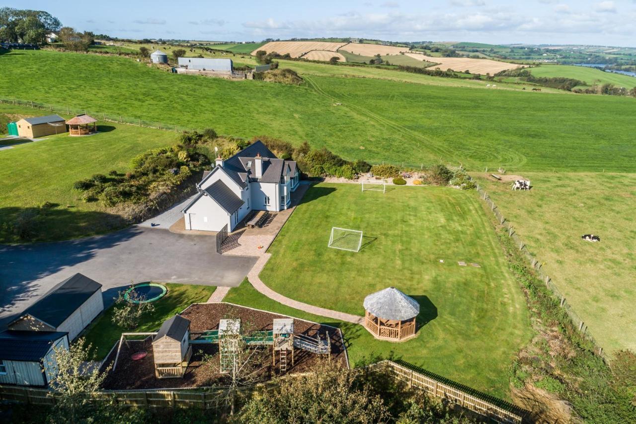Four Winds,Kinsale Town,Exquisite Holiday Homes,Sleeps 26 外观 照片