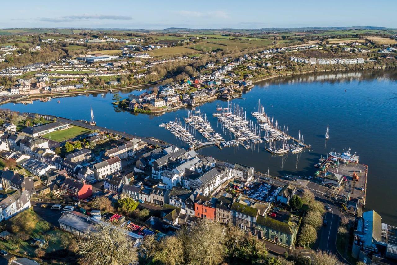 Four Winds,Kinsale Town,Exquisite Holiday Homes,Sleeps 26 外观 照片