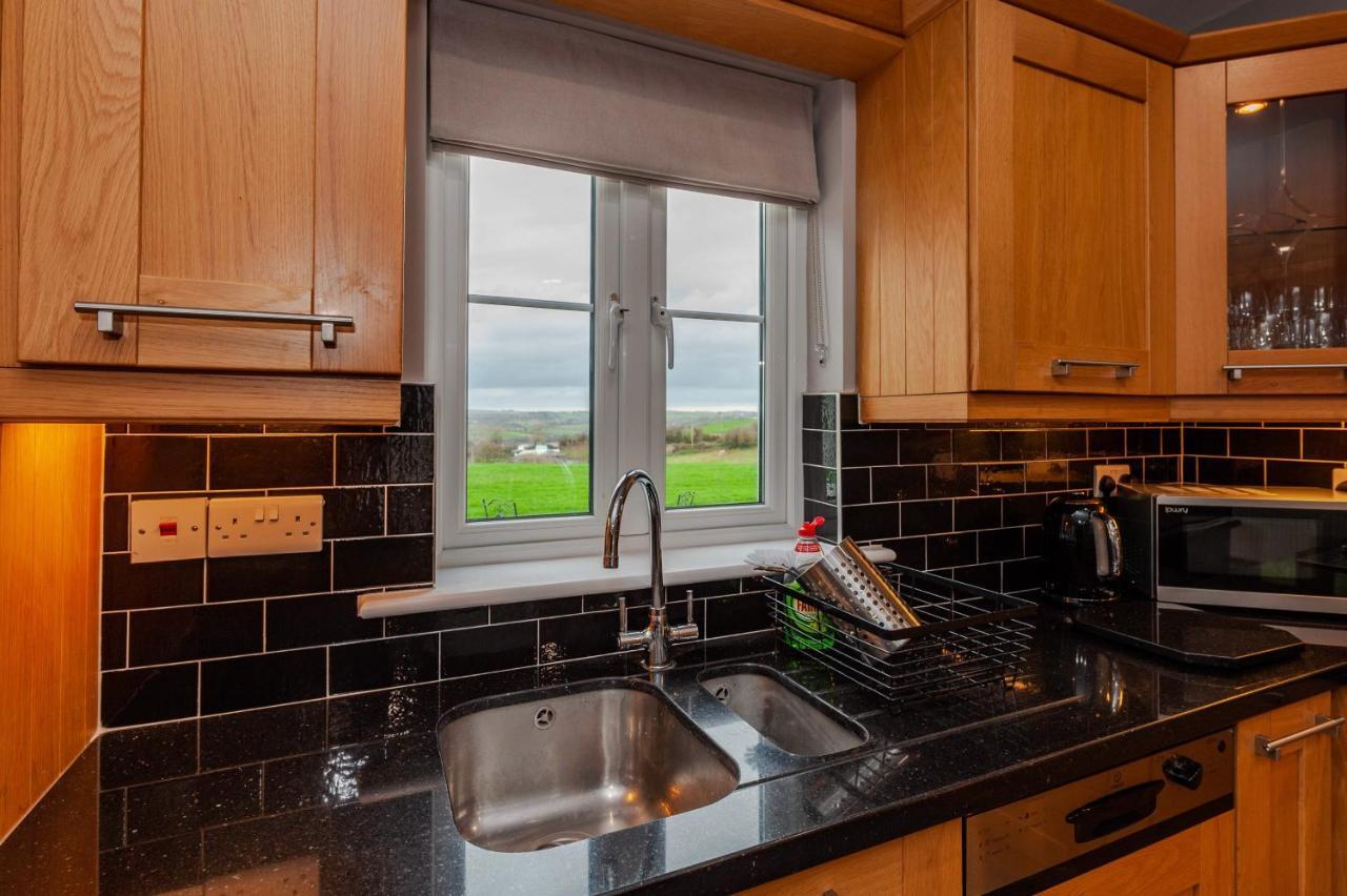 Four Winds,Kinsale Town,Exquisite Holiday Homes,Sleeps 26 外观 照片